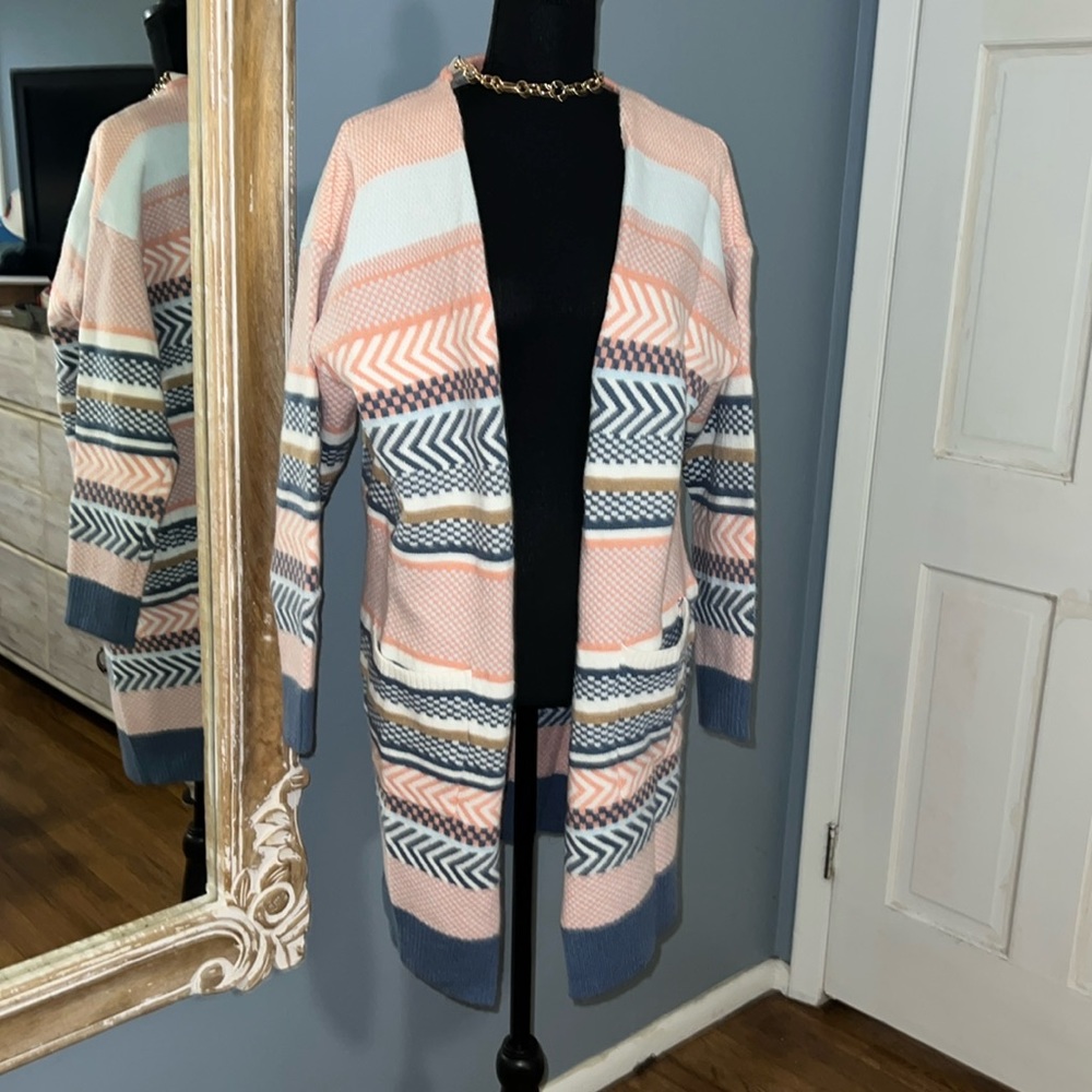 NWOT Adora size medium open cardigan, Aztec print